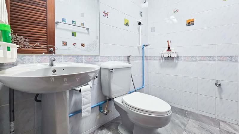 Ketnuti Chermine Village Lat Phrao 87, Bangkok, ลาดพร้าว 87, Khlong Chan, Bang Kapi, Bangkok, 6 Bedrooms, 250 sqm, Townhouse For Sale, by พิสุทธิ์ ปัญจนันท, 500178045 - DDproperty.com