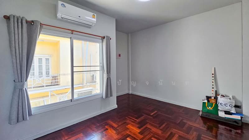 Ketnuti Chermine Village Lat Phrao 87, Bangkok, ลาดพร้าว 87, Khlong Chan, Bang Kapi, Bangkok, 6 Bedrooms, 250 sqm, Townhouse For Sale, by พิสุทธิ์ ปัญจนันท, 500178045 - DDproperty.com