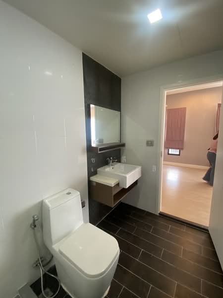 Plex Bangna : เพล็กซ์ บางนา, สมุทรปราการ, 90/239 ทางพิเศษบูรพาวิถี, บางแก้ว, บางพลี, สมุทรปราการ, 190 ตร.ม., ทาวน์เฮ้าส์ ให้เช่า, โดย ชาลี วงศ์เสริมสิน, 500178050 - DDproperty.com