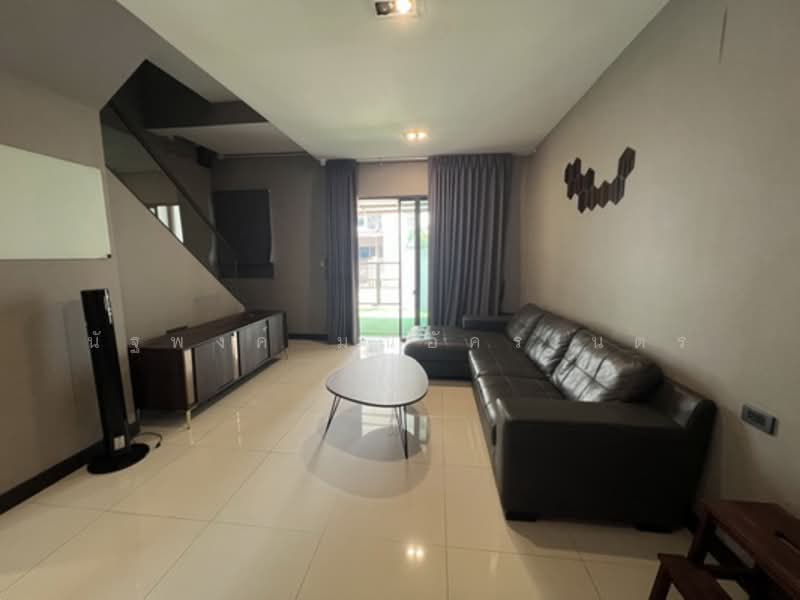 Landmark Ekamai-Ramindra, Bangkok, Sukhonthasawat Road, Lat Phrao, Lat Phrao, Bangkok, 3 Bedrooms, 200 sqm, Townhouse For Rent, by นัฐพงค์ มณีอัครเนตร, 500178072 - DDproperty.com