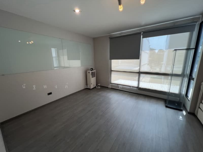 Landmark Ekamai-Ramindra, Bangkok, Sukhonthasawat Road, Lat Phrao, Lat Phrao, Bangkok, 3 Bedrooms, 200 sqm, Townhouse For Rent, by นัฐพงค์ มณีอัครเนตร, 500178072 - DDproperty.com