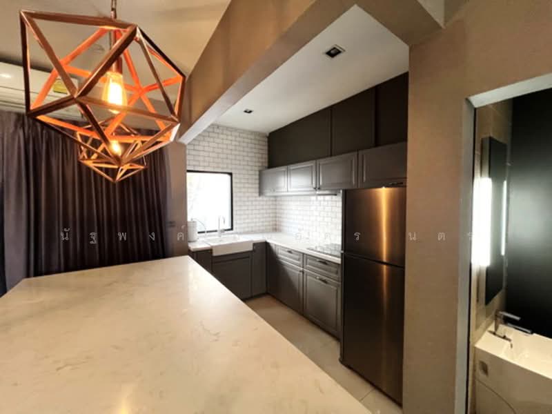 Landmark Ekamai-Ramindra, Bangkok, Sukhonthasawat Road, Lat Phrao, Lat Phrao, Bangkok, 3 Bedrooms, 200 sqm, Townhouse For Rent, by นัฐพงค์ มณีอัครเนตร, 500178072 - DDproperty.com