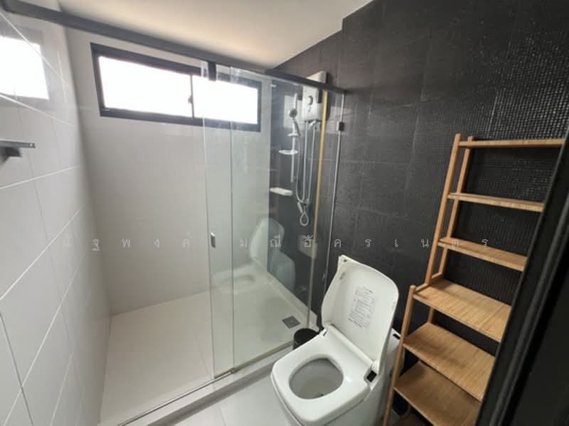 Landmark Ekamai-Ramindra, Bangkok, Sukhonthasawat Road, Lat Phrao, Lat Phrao, Bangkok, 3 Bedrooms, 200 sqm, Townhouse For Rent, by นัฐพงค์ มณีอัครเนตร, 500178072 - DDproperty.com