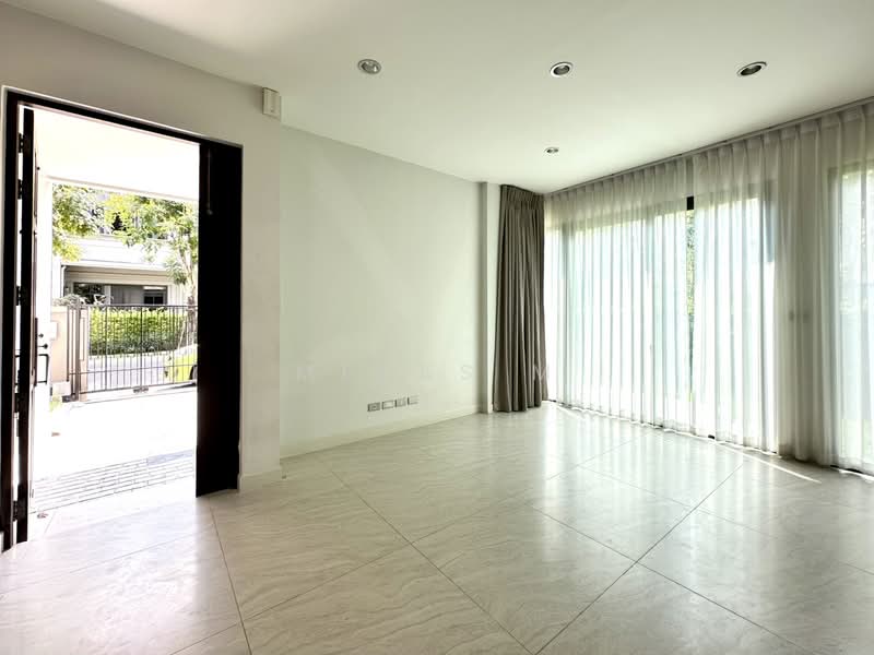 The Sonne Srinakarin-Bangna, Bangkok, Soi Chumchon Mahat Thai 3, Bangna-Trad Road, Dok Mai, Prawet, Bangkok, 4 Bedrooms, 245 sqm, Single Detached House For Sale, by Metas M, 500178073 - DDproperty.com