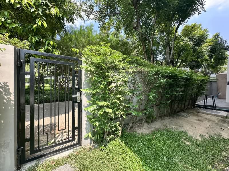The Sonne Srinakarin-Bangna, Bangkok, Soi Chumchon Mahat Thai 3, Bangna-Trad Road, Dok Mai, Prawet, Bangkok, 4 Bedrooms, 245 sqm, Single Detached House For Sale, by Metas M, 500178073 - DDproperty.com