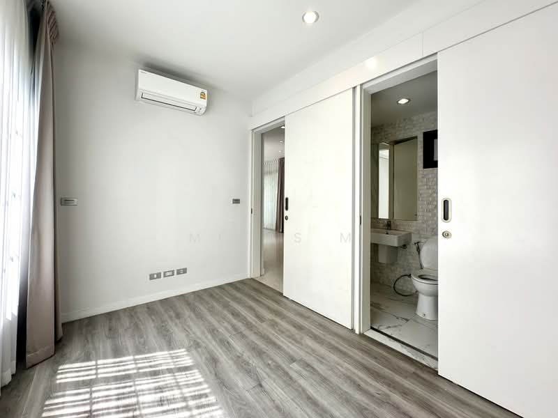 The Sonne Srinakarin-Bangna, Bangkok, Soi Chumchon Mahat Thai 3, Bangna-Trad Road, Dok Mai, Prawet, Bangkok, 4 Bedrooms, 245 sqm, Single Detached House For Sale, by Metas M, 500178073 - DDproperty.com