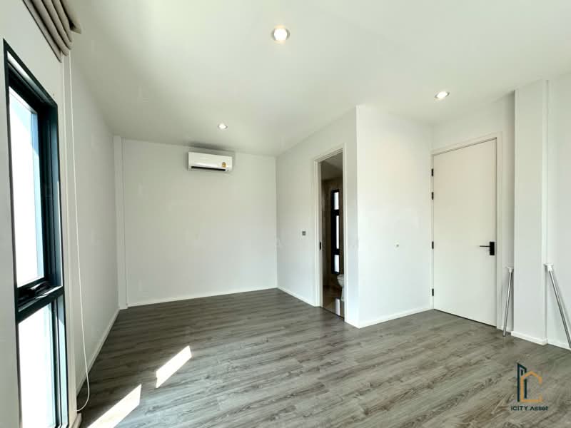 The Sonne Srinakarin-Bangna, Bangkok, Soi Chumchon Mahat Thai 3, Bangna-Trad Road, Dok Mai, Prawet, Bangkok, 4 Bedrooms, 245 sqm, Single Detached House For Sale, by Metas M, 500178073 - DDproperty.com