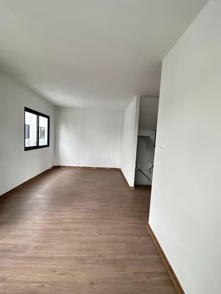 Lumpini Townplace Sukhumvit-Srinakarin, Samut Prakan, Samrong Nua, Muang Samut Prakarn, Samut Prakan, 3 Bedrooms, 161 sqm, Single Detached House For Rent, by Thiti Boonchurn, 500178092 - DDproperty.com