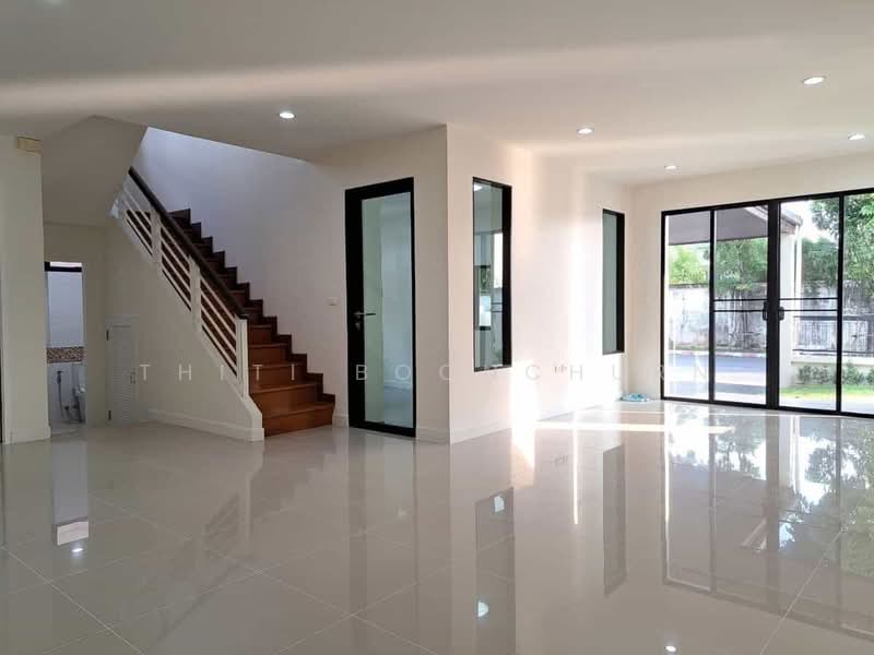 Lake View Park Bangna, Bangkok, 454 Kanchanaphisek Road, Dok Mai, Prawet, Bangkok, 5 Bedrooms, 300 sqm, Single Detached House For Rent, by Thiti Boonchurn, 500178097 - DDproperty.com