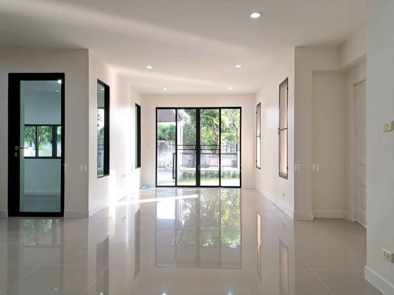 Lake View Park Bangna, Bangkok, 454 Kanchanaphisek Road, Dok Mai, Prawet, Bangkok, 5 Bedrooms, 300 sqm, Single Detached House For Rent, by Thiti Boonchurn, 500178097 - DDproperty.com