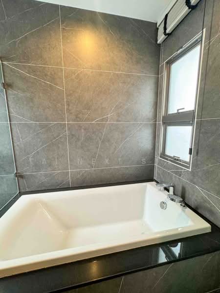 Bangkok Boulevard Signature Ladprao-Serithai, Bangkok, Soi Seri Thai 9, Seri Thai Road, Khlong Kum, Bueng Kum, Bangkok, 3 Bedrooms, 395 sqm, Single Detached House For Sale, by Tai Next Step, 500178110 - DDproperty.com