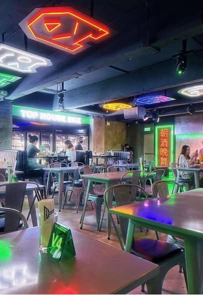 ขาย - ขาย!! อาคารพาณิชย์ 5 ชั้น (ร้านอาหาร /office /Hostel) พื้นที่1,625 ตร.ม., กรุงเทพ