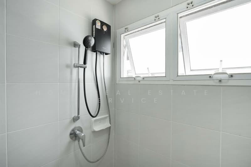 Chuan Chuen Charan 3, Bangkok, Wat Tha Pra, Bangkok Yai, Bangkok, 3 Bedrooms, 173 sqm, Townhouse For Sale, by HOME Real Estate Service, 500178142 - DDproperty.com