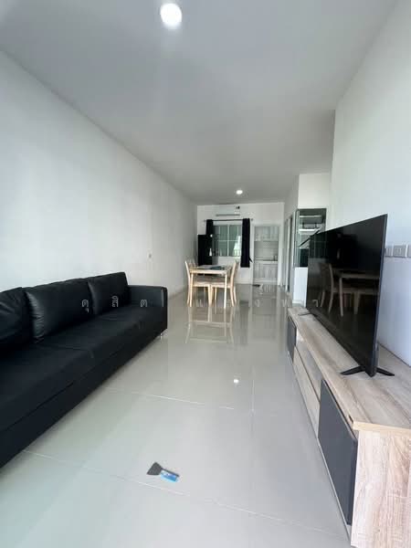 ให้เช่าทาวน์โฮม หลังริม ม.เสนาวีว่า(เจซิตี้) ศรีราชา, Chon Buri (Pattaya), Surasak, Si Racha, Chon Buri (Pattaya), 3 Bedrooms, 65 sqm, Townhouse For Rent, by Dusit Saengfa, 500178143 - DDproperty.com