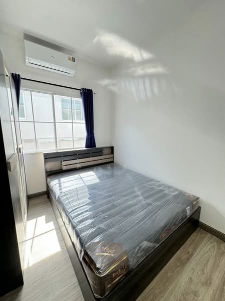 ให้เช่าทาวน์โฮม หลังริม ม.เสนาวีว่า(เจซิตี้) ศรีราชา, Chon Buri (Pattaya), Surasak, Si Racha, Chon Buri (Pattaya), 3 Bedrooms, 65 sqm, Townhouse For Rent, by Dusit Saengfa, 500178143 - DDproperty.com