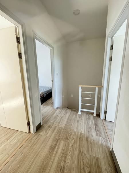 ให้เช่าทาวน์โฮม หลังริม ม.เสนาวีว่า(เจซิตี้) ศรีราชา, Chon Buri (Pattaya), Surasak, Si Racha, Chon Buri (Pattaya), 3 Bedrooms, 65 sqm, Townhouse For Rent, by Dusit Saengfa, 500178143 - DDproperty.com