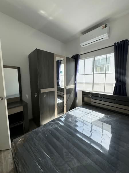 ให้เช่าทาวน์โฮม หลังริม ม.เสนาวีว่า(เจซิตี้) ศรีราชา, Chon Buri (Pattaya), Surasak, Si Racha, Chon Buri (Pattaya), 3 Bedrooms, 65 sqm, Townhouse For Rent, by Dusit Saengfa, 500178143 - DDproperty.com