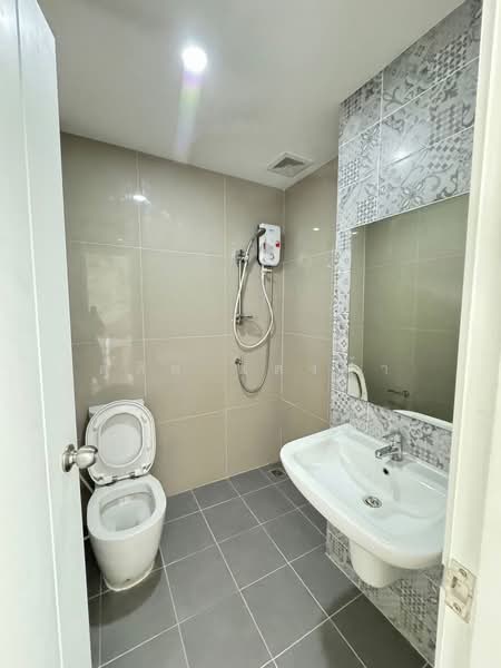 ให้เช่าทาวน์โฮม หลังริม ม.เสนาวีว่า(เจซิตี้) ศรีราชา, Chon Buri (Pattaya), Surasak, Si Racha, Chon Buri (Pattaya), 3 Bedrooms, 65 sqm, Townhouse For Rent, by Dusit Saengfa, 500178143 - DDproperty.com