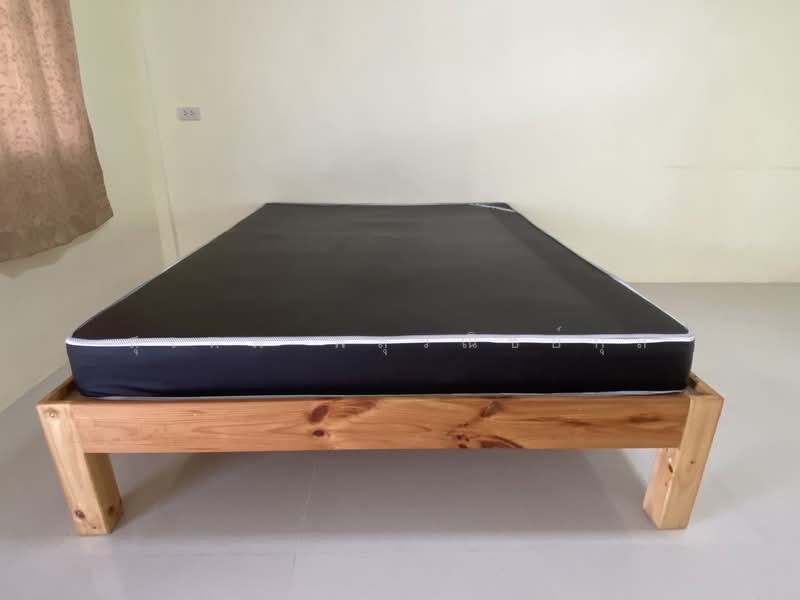 For Rent - Room for rent (newly painted interior) on Burapaphat Road, near Asia Industrial Estate and Robinson, Rayong