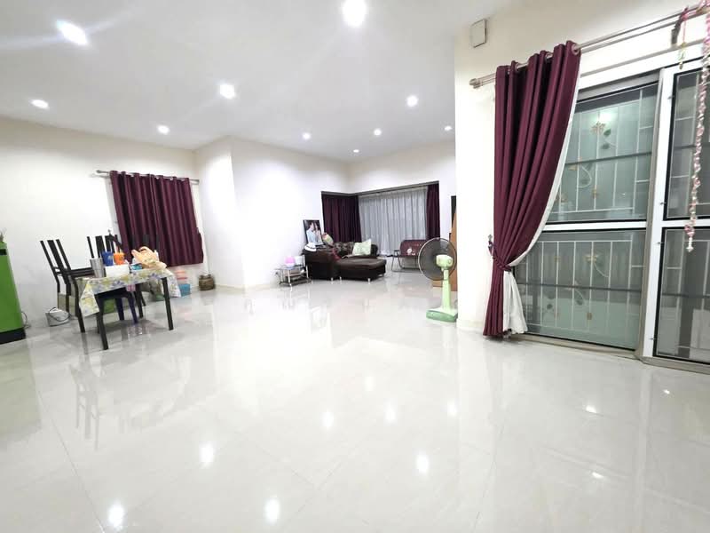 ขายบ้านเดี่ยว อีสเทิร์นซีบอร์ด บ่อวิน หมู่บ้าน SC Hill อำเภอศรีราชา จ.ชลบุรี, Chon Buri (Pattaya), Bo Win, Si Racha, Chon Buri (Pattaya), 3 Bedrooms, 50 sqm, Single Detached House For Sale, by คุณรินดา, 500178179 - DDproperty.com