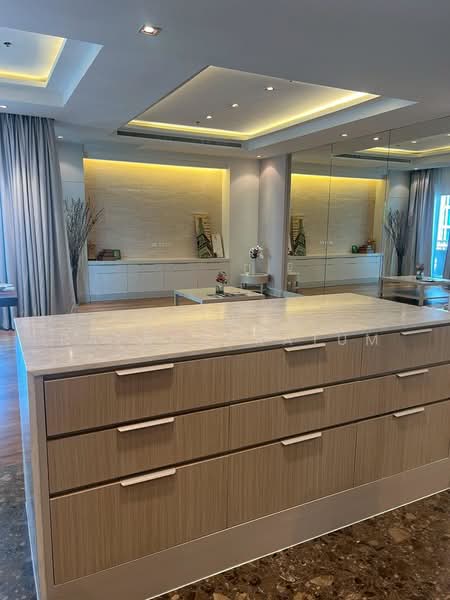 Royal Residence Park, Bangkok, 99 Royal Resident Park Lumphini, Lumphini, Pathum Wan, Bangkok, 3 Bedrooms, 220 sqm, Condo For Rent, by Orawan Ratanapratum, 500178185 - DDproperty.com