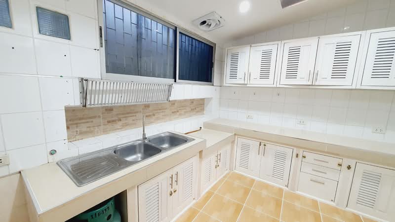 Soi Navamin 74, Bangkok, นวมินทร์, Ram Inthra, Khan Na Yao, Bangkok, 2 Bedrooms, 120 sqm, Townhouse For Rent, by เอกรัตน์ ผู้มีโชคชัย, 500178188 - DDproperty.com