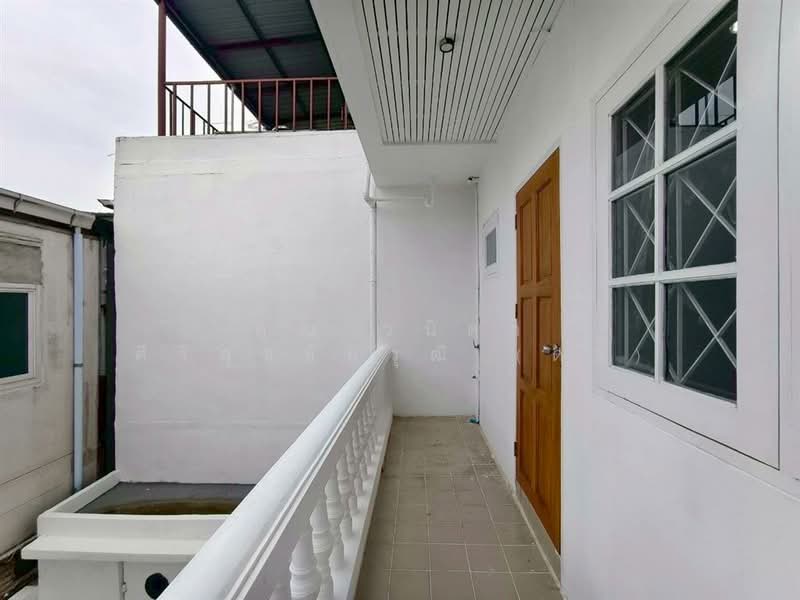 ทาวน์โฮม 3 ชั้น 33 ตร.ว. ทาวน์โฮม ซอยอินทามระ41 ซอยจิ๊ปดำริห์ ถนนสุทธิสาร, กรุงเทพ, ถนนสุทธิสาร, ดินแดง, ดินแดง, กรุงเทพ, 150 ตร.ม., ทาวน์เฮ้าส์ ขาย, โดย คุณ วนิดา ศิริสุขชัยวุฒิ (ดา), 500178191 - DDproperty.com