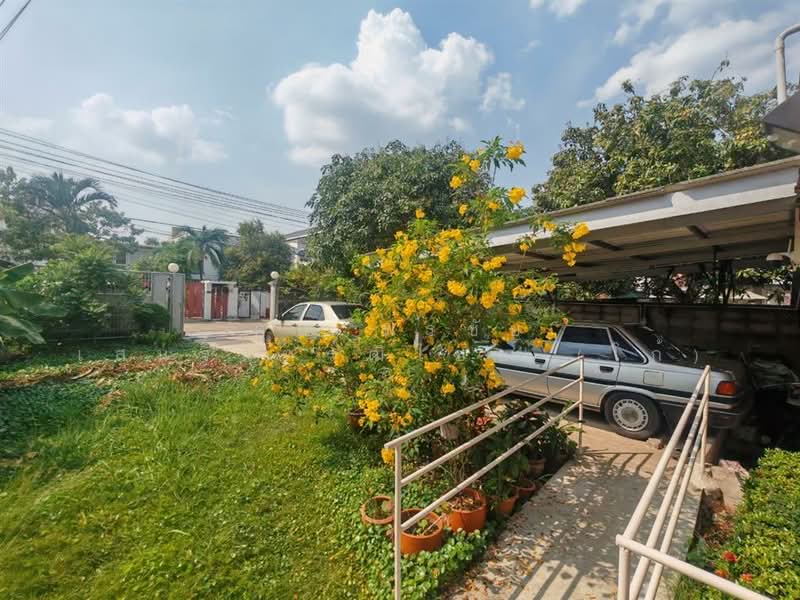 บ้านเดี่ยว 2 ชั้น 104 ตร.ว. บ้านเดี่ยว ซอยติวานนท์3 แยก3 ถนนกาญจนาภิเษก, Nonthaburi, Talat Kwan, Muang Nonthaburi, Nonthaburi, 3 Bedrooms, 400 sqm, Single Detached House For Sale, by คุณ พรชัย เสนจันทร์ฒิไชย (โก้), 500178205 - DDproperty.com