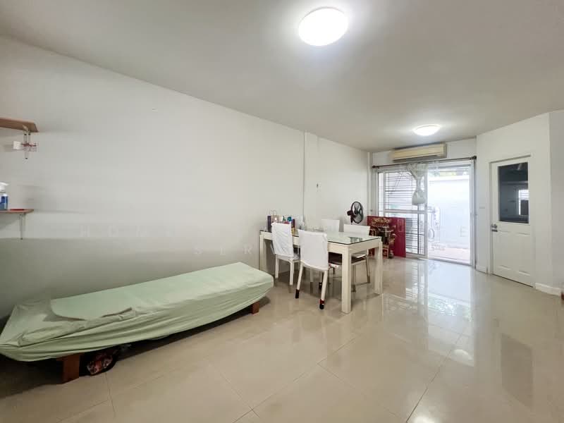 Town Plus Rama 9, Bangkok, Hua Mak, Bang Kapi, Bangkok, 3 Bedrooms, 155 sqm, Townhouse For Sale, by HOME Real Estate Service, 500178244 - DDproperty.com