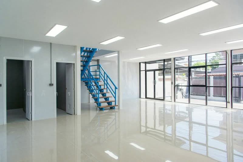 โกดังพร้อมออฟฟิศให้เช่า ขนาด100 ตรว. พระโขนง กรุงเทพ, Bangkok, Bang Chak, Phra Khanong, Bangkok, , 400 sqm, Warehouse/Factory For Rent, by ณภัทร พรสิริเมธากุล, 500178252 - DDproperty.com