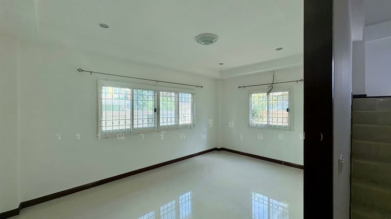 บ้านเดี่ยว 3 ชั้น 96 ตร.ว. บ้านเดี่ยว ซอยลาดพร้าว80 แยก22 ถนนลาดพร้าว, กรุงเทพ, วังทองหลาง, วังทองหลาง, กรุงเทพ, 400 ตร.ม., บ้านเดี่ยว ขาย, โดย คุณ กิริยา วรรณารักษ์ (แอฟ), 500178264 - DDproperty.com