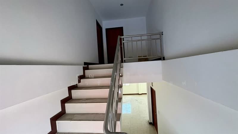 บ้านเดี่ยว 3 ชั้น 96 ตร.ว. บ้านเดี่ยว ซอยลาดพร้าว80 แยก22 ถนนลาดพร้าว, Bangkok, Wang Thonglang, Wang Thonglang, Bangkok, 10+ Bedrooms, 400 sqm, Single Detached House For Sale, by คุณ กิริยา วรรณารักษ์ (แอฟ), 500178264 - DDproperty.com