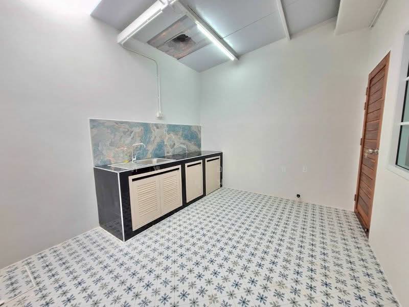 หมู่บ้านเพชรสยาม 1, Bangkok, Nong Kham, Nong Khaem, Bangkok, 2 Bedrooms, 76 sqm, Townhouse For Sale, by สรภพ ยอดไชย (สีฝุ่น), 500178292 - DDproperty.com