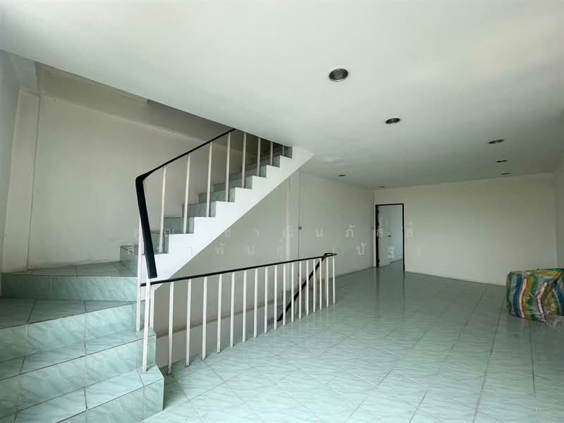 อาคารพาณิชย์ 3.5 ชั้น 16 ตร.ว. หมู่บ้านศิริวรรณ บางบัวทอง ถนนกกาญจนาภิเษก, Nonthaburi, Bang Bua Thong, Bang Bua Thong, Nonthaburi, , 100 sqm, Shophouse For Sale, by คุณ ชาณินภัสส์ สิชาพันธุ์ (ปัฐ), 500178297 - DDproperty.com