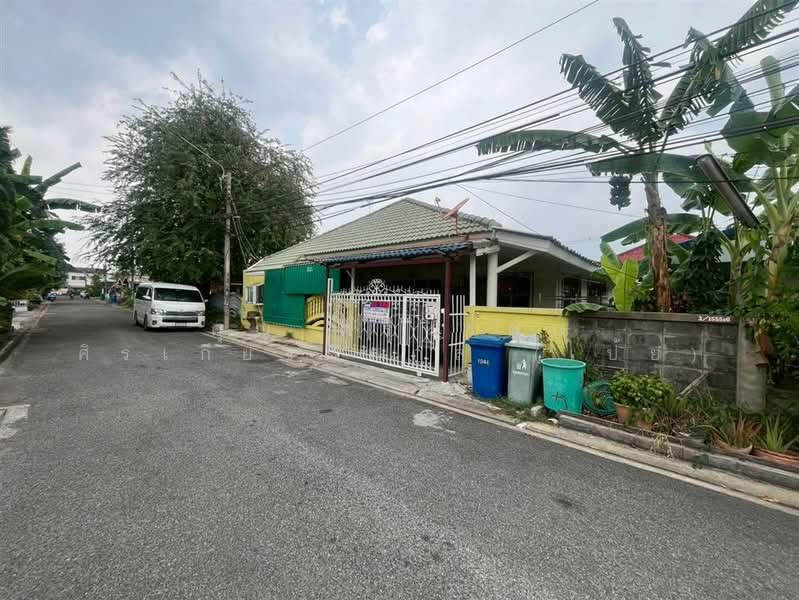 บ้านเดี่ยว 1 ชั้น 55 ตร.ว. บ้านเดี่ยว ซอยชุมชนพัฒนา52 ซอย1 ซอยพหลโยธิน52, Bangkok, Khlong Tanon, Sai Mai, Bangkok, 4 Bedrooms, 200 sqm, Single Detached House For Sale, by คุณ ศรินรัตน์ ศิรเกียรติสกุล (เป้ย), 500178302 - DDproperty.com