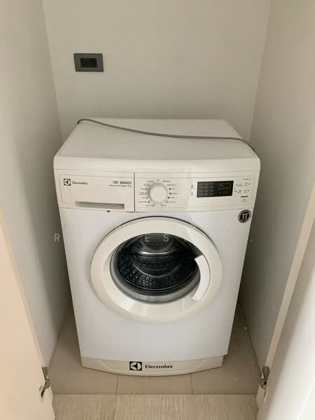 Wyne Sukhumvit, Bangkok, 1120 Sukhumvit Road, Phra Kanong, Khlong Toei, Bangkok, 1 Bedroom, 31 sqm, Condo For Sale, by Forty-Six Real Estate Group, 500178310 - DDproperty.com