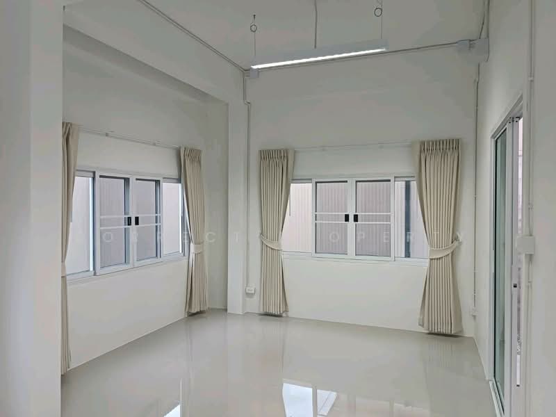 Supawan หนามแดง, Samut Prakan, Thepharak, Muang Samut Prakarn, Samut Prakan, 3 Bedrooms, 160 sqm, Townhouse For Rent, by Correct Property, 500178311 - DDproperty.com