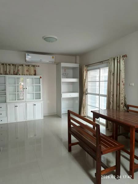 ให้เช่าบ้านแฝด ม.มณีรินทร์วิลเลจหนองมน ชลบุรี, Chon Buri (Pattaya), Samed, Muang Chon Buri, Chon Buri (Pattaya), 3 Bedrooms, 150 sqm, Semi-Detached House (Twin House) For Rent, by Dusit Saengfa, 500178335 - DDproperty.com