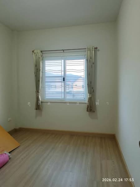 ให้เช่าบ้านแฝด ม.มณีรินทร์วิลเลจหนองมน ชลบุรี, Chon Buri (Pattaya), Samed, Muang Chon Buri, Chon Buri (Pattaya), 3 Bedrooms, 150 sqm, Semi-Detached House (Twin House) For Rent, by Dusit Saengfa, 500178335 - DDproperty.com