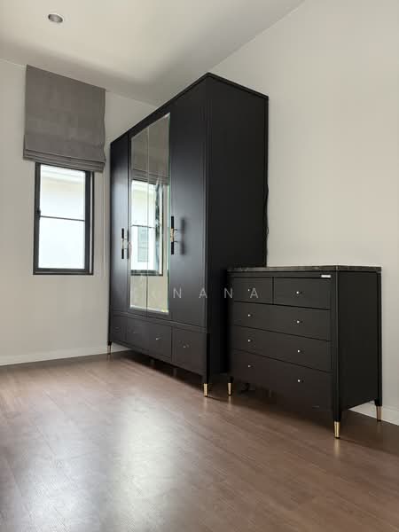 Setthasiri Bangna Km.10, Samut Prakan, Bangphli Yai, Bang Plee, Samut Prakan, 4 Bedrooms, 247 sqm, Single Detached House For Sale, by K.Nana, 500178344 - DDproperty.com