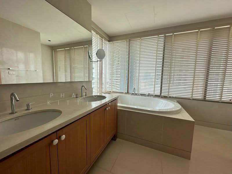 The Emporio Place, Bangkok, 93 Soi Sukhumvit 24, Sukhumvit Road, Khong Tan, Khlong Toei, Bangkok, 3 Bedrooms, 161 sqm, Condo For Rent, by Phatcharanan Kittiananchat, 500178377 - DDproperty.com