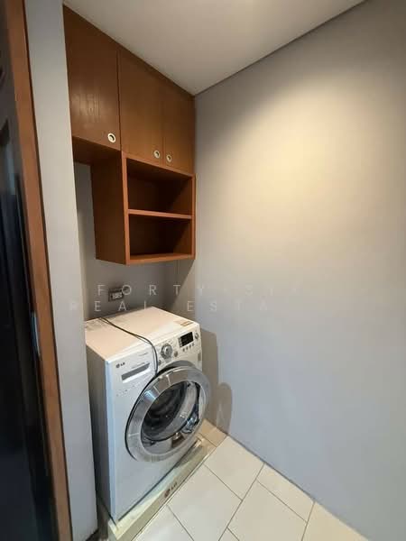 Villa Sathorn, Bangkok, 5 KrungThonBuri Road, Khlong Ton Sai, Khlong San, Bangkok, 2 Bedrooms, 90 sqm, Condo For Rent, by Forty-Six Real Estate Group, 500178386 - DDproperty.com