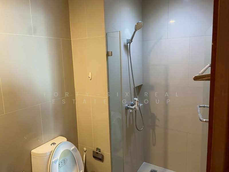 Villa Sathorn, Bangkok, 5 KrungThonBuri Road, Khlong Ton Sai, Khlong San, Bangkok, Studio, 41 sqm, Condo For Rent, by Forty-Six Real Estate Group, 500178389 - DDproperty.com