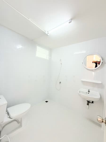 เช่าอาคาร 3 ชั้น + ชั้นลอย + โกดังด้านหลัง รีโนเวทใหม่ทั้งอาคารติดแนวรถไฟฟ้าสายสีเหลือง ใกล้สถานีทิพ, สมุทรปราการ, เทพารักษ์, เทพารักษ์, เมืองสมุทรปราการ, สมุทรปราการ, 1,008 ตร.ม., สำนักงาน ให้เช่า, โดย นายมานพ วุฒฒเจริญ, 500178390 - DDproperty.com