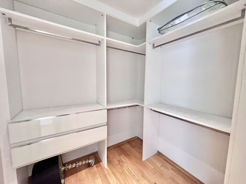 The Emporio Place, Bangkok, 93 Soi Sukhumvit 24, Sukhumvit Road, Khong Tan, Khlong Toei, Bangkok, 2 Bedrooms, 102 sqm, Condo For Sale, by Phatcharanan Kittiananchat, 500178392 - DDproperty.com