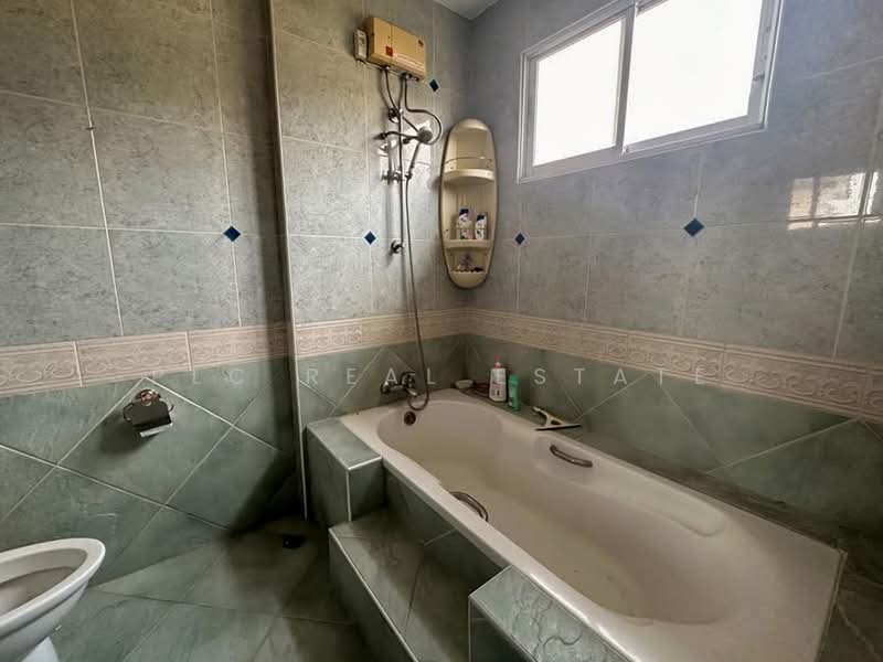 3 Bedroom House for Sale North Pattaya, Chon Buri (Pattaya), Bang Lamung, Bang Lamung (Pattaya), Chon Buri (Pattaya), 3 Bedrooms, 170 sqm, Single Detached House For Rent, by PLC Real Estate, 500178412 - DDproperty.com