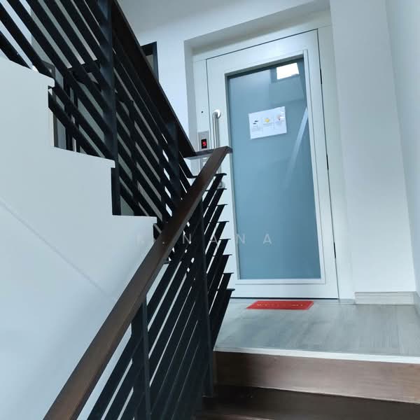 Home Office On Nut, Bangkok, On Nut, Suan Luang, Bangkok, , 380 sqm, Shophouse For Sale, by K.Nana, 500178445 - DDproperty.com