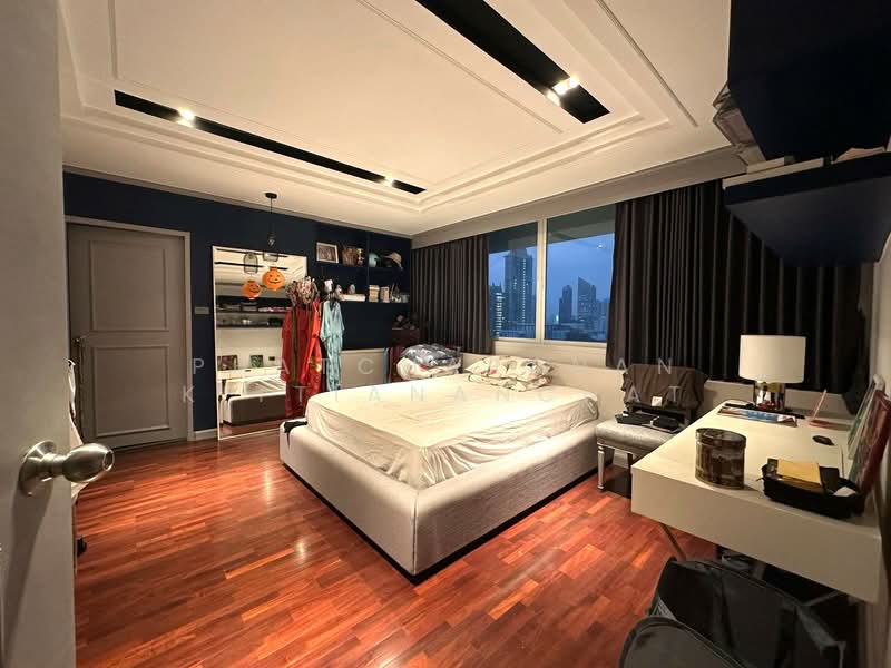 D.S. Tower 1 Sukhumvit 33, Bangkok, Soi Phrom Chit, Khlong Tan Nua, Watthana, Bangkok, 3 Bedrooms, 205 sqm, Condo For Sale, by Phatcharanan Kittiananchat, 500178456 - DDproperty.com