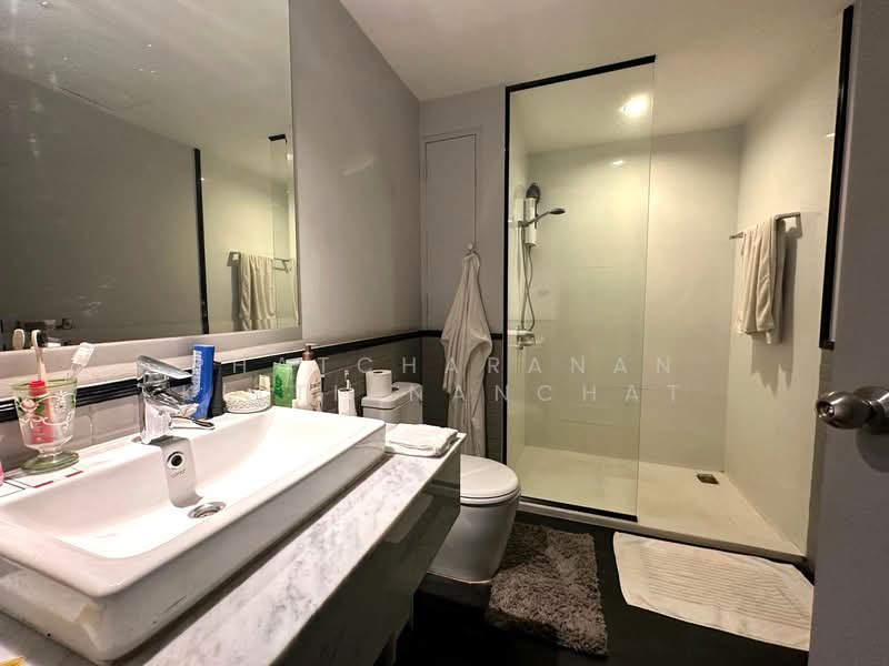 D.S. Tower 1 Sukhumvit 33, Bangkok, Soi Phrom Chit, Khlong Tan Nua, Watthana, Bangkok, 3 Bedrooms, 205 sqm, Condo For Sale, by Phatcharanan Kittiananchat, 500178456 - DDproperty.com