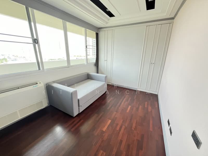 D.S. Tower 1 Sukhumvit 33, Bangkok, Soi Phrom Chit, Khlong Tan Nua, Watthana, Bangkok, 3 Bedrooms, 205 sqm, Condo For Sale, by Phatcharanan Kittiananchat, 500178456 - DDproperty.com